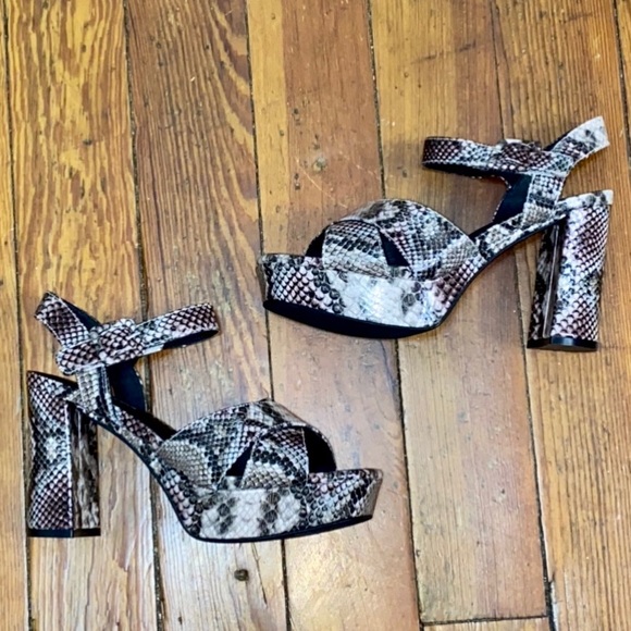 Jeffrey Campbell Amma Chunky Platform Sandal Heels - Picture 7 of 10